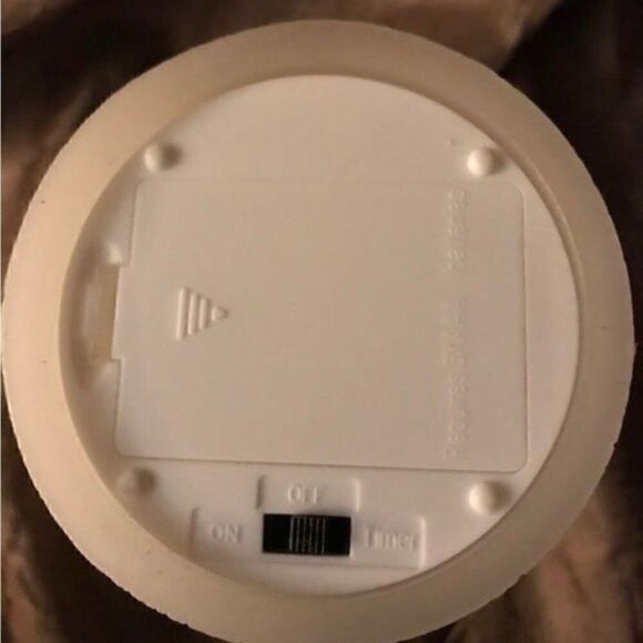 🕯🌹 NWOT. Broadway Phantom Of The Opera Flameless Candle with Timer - Picture 6 of 6